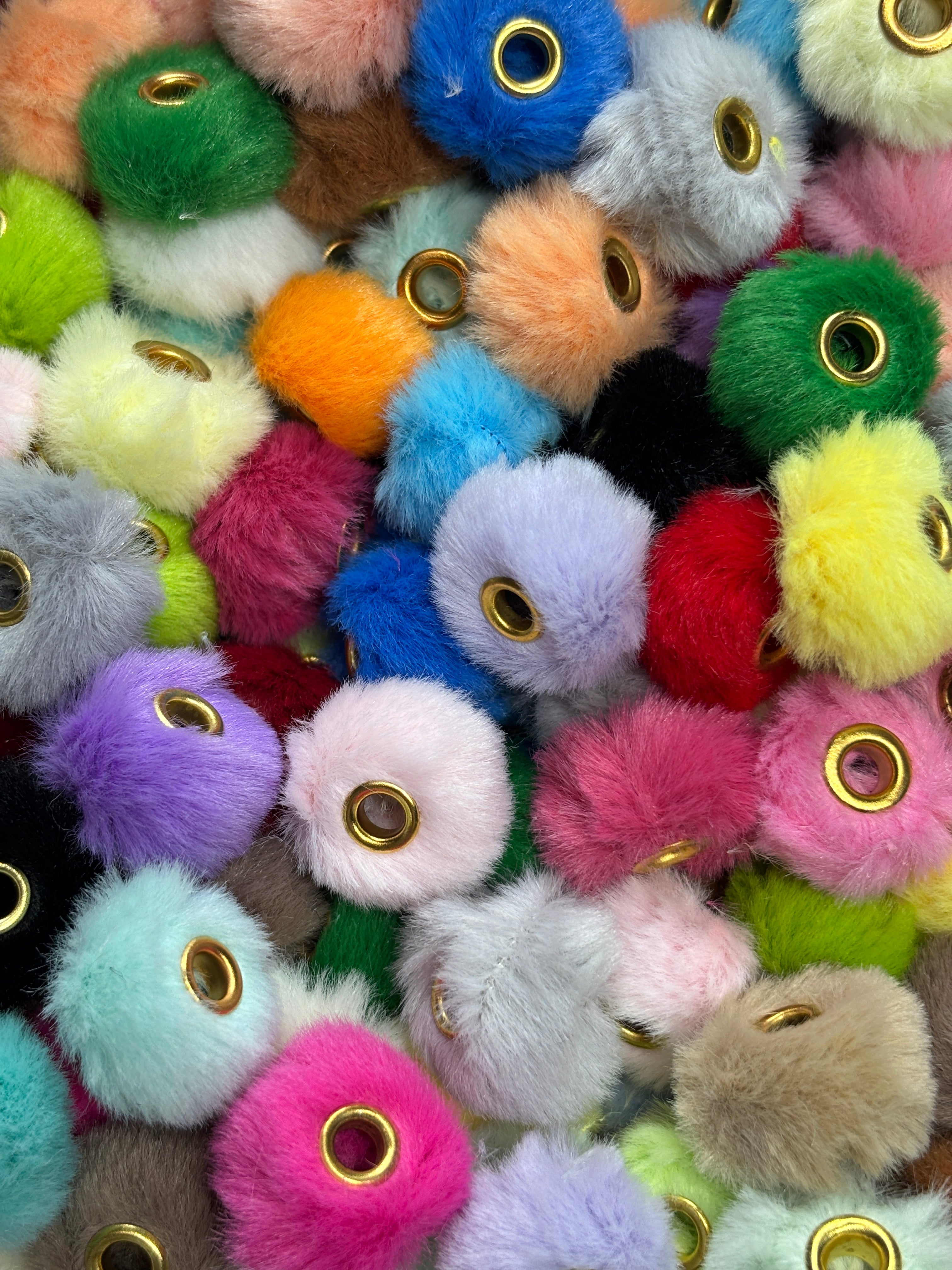 25 Pack Fluffy Beads Mix