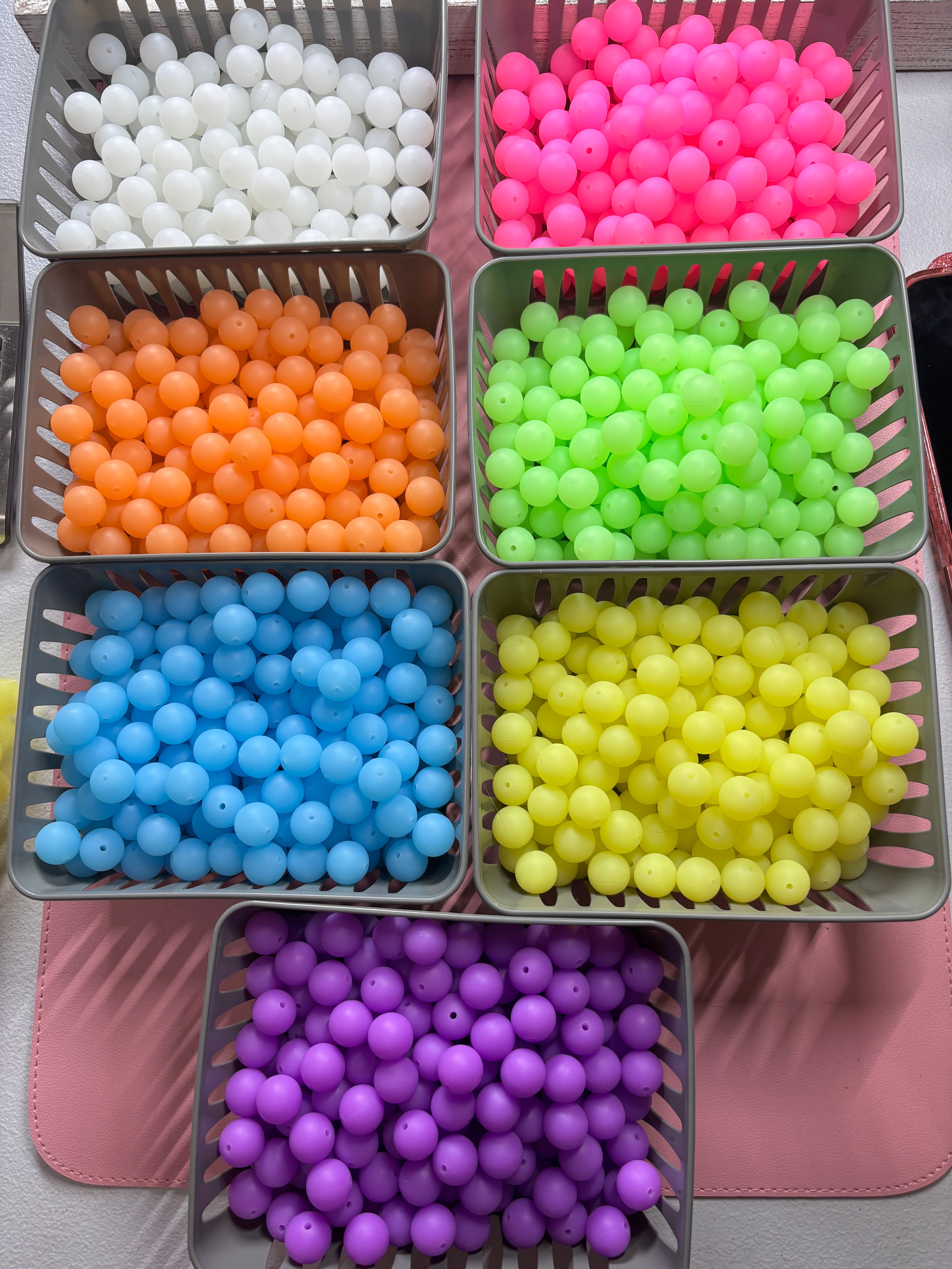Glow in the Dark 15mm Silicone Beads