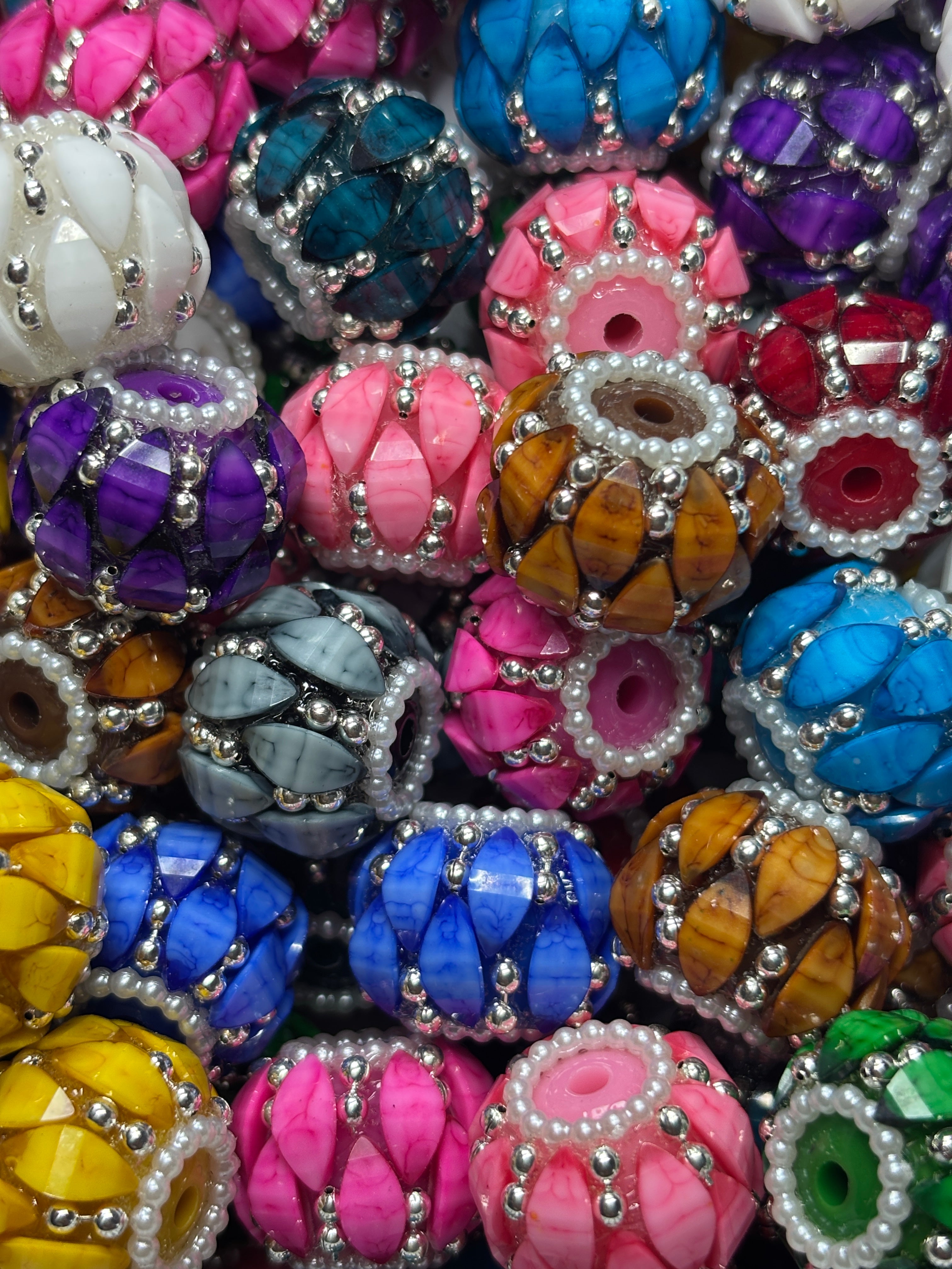 Tear Drop Grain Fancy Bead Pack of 4